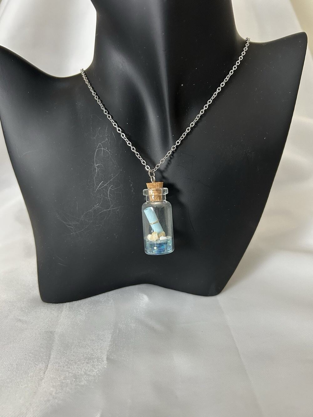 Lovely Silver Tone Message In A Bottle Necklace. Measures 20”